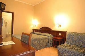 Hotel Varsavia Florence Extérieur photo